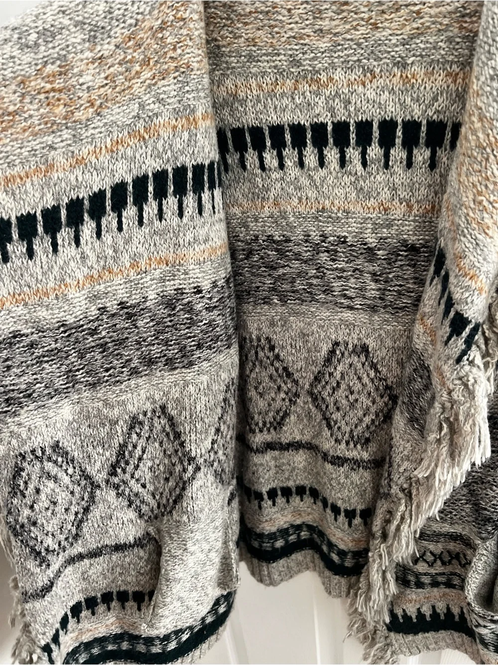 CAbi Gray and Beige Fringed Open-Front Knit Cardigan